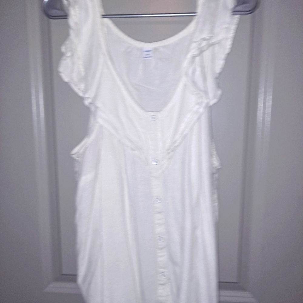 Cute sleeveless top